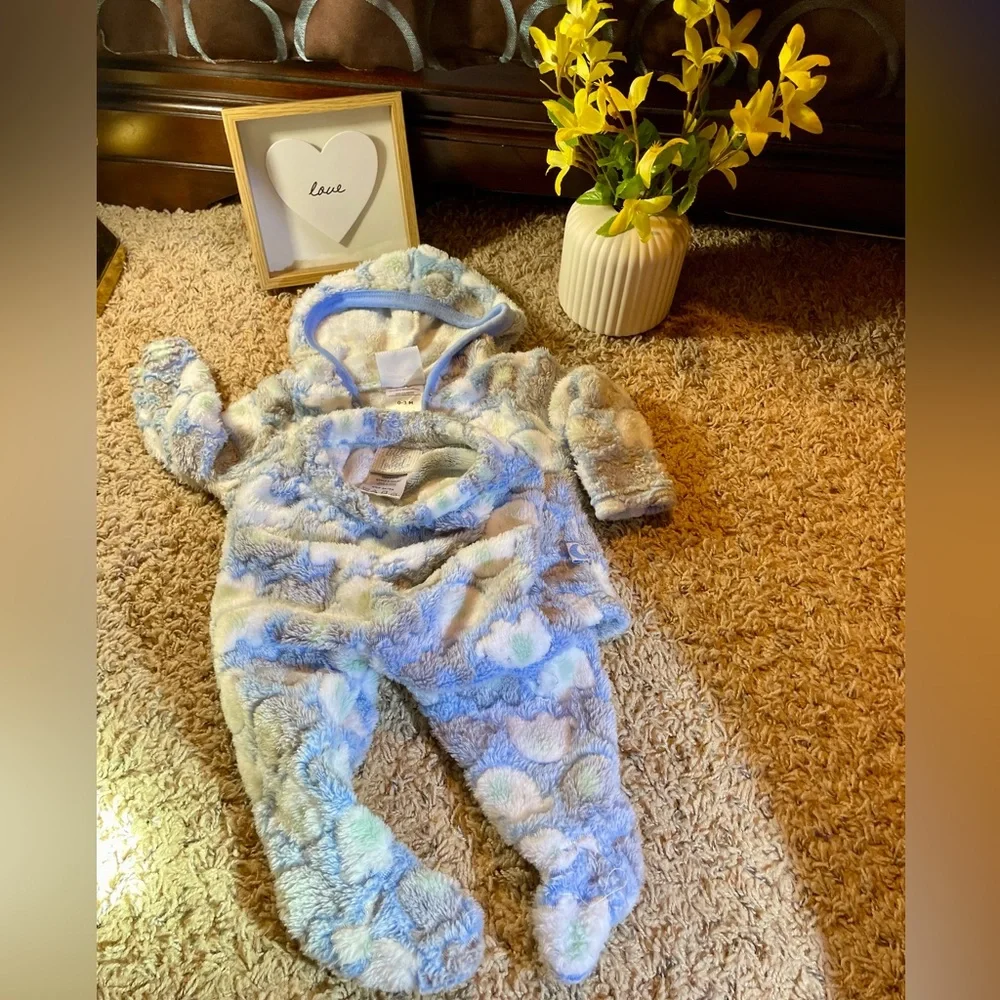 NWOT LITTLE AND LOVED 2 PC HOODED JACKET AND FEET IN PANTS SZ:0-3M BLUE GREY WHT